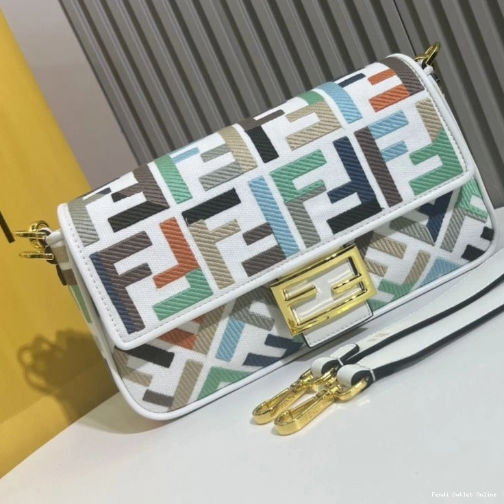 Cheap Motif Bag Fendi Canvas Multi Baguette White In FF Medium 0723